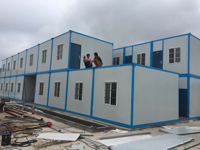 集裝箱活動房如何防火：巖棉夾芯板