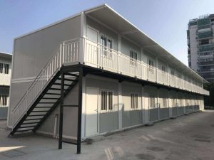 工地集裝箱活動房規(guī)格-18平米集裝箱房是目前工地普遍使用的標準箱